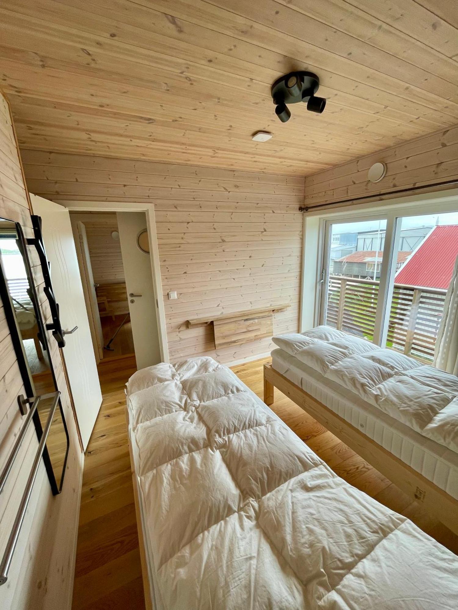 Ecolodge Bathuset 69Nord Соммарьой Екстер'єр фото