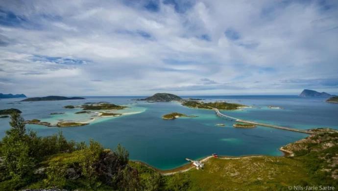 Ecolodge Bathuset 69Nord Соммарьой Екстер'єр фото